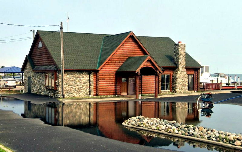 Candles (Blue Boat Inn) - 2019 Street View (newer photo)